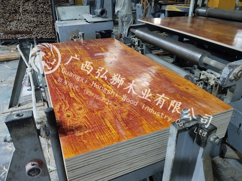 广西建筑小红板